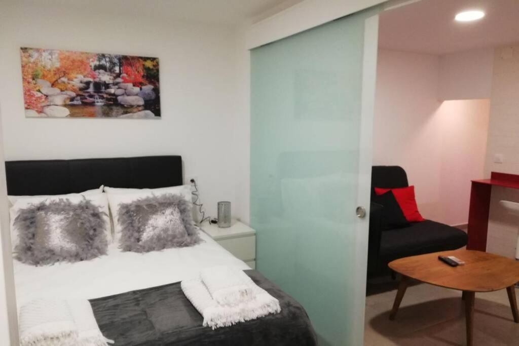 Apartament M1 Cool Loft 1 Min Walk To Metro 15 Min Center By Metro Esplugues de Llobregat Zewnętrze zdjęcie